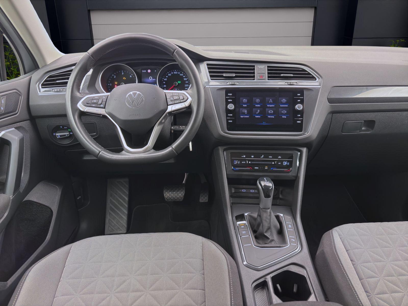 Volkswagen Tiguan 2.0 TDI DSG LIFE AHK KAMERA NAVI PDC