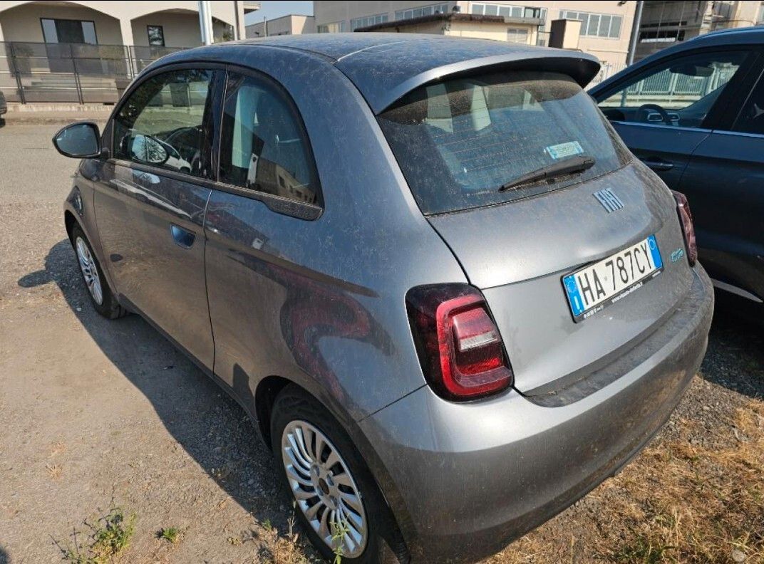 Fiat FIAT 500e Action 23,8 kWh imagem 3