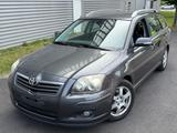 Toyota Avensis Kombi 2.0 D-4D Sol - Toyota Avensis aus 2007 mit Diesel-Antrieb