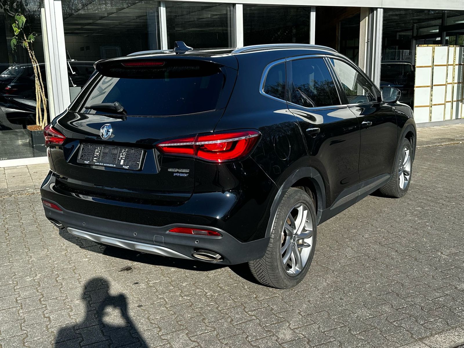 Fahrzeugabbildung MG EHS Luxury PANO+LEDER+NAVI+SHZ+KAMERA+ACC+360°