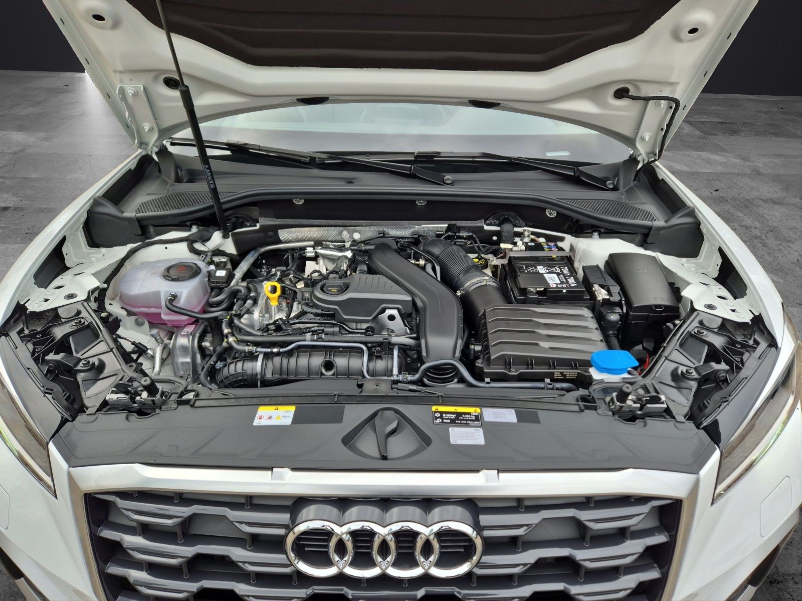 Fahrzeugabbildung Audi Q2 35 TFSI advanced S tronic LED