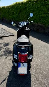 Vespa GTS 125 Super E4 Nero (Schwarz) - Vespa Motorräder in Düsseldorf
