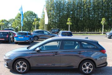 Hyundai i30 cw SELECT*BLUETOOTH*