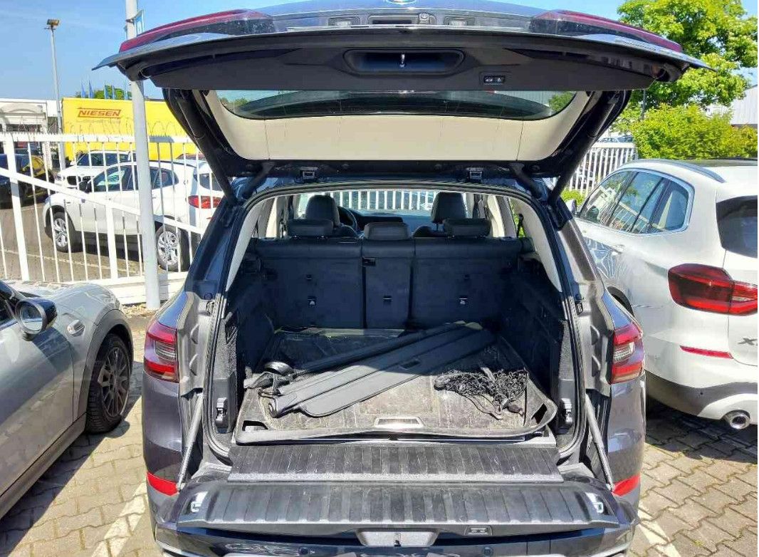 Fahrzeugabbildung BMW X5 xDr. 45e LASER/ACC/VIRT/HIFI/SHZ/AHK/360°/8Fa
