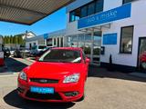 Ford Focus Lim. Style - Ford Focus aus 2007 mit Benzin-Antrieb: Limousine