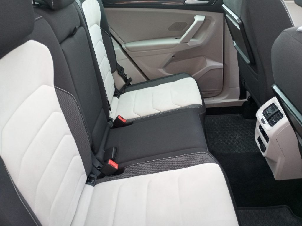 Fahrzeugabbildung Volkswagen Tiguan 2.0 TDI SCR 4Motion DSG Highline AHK