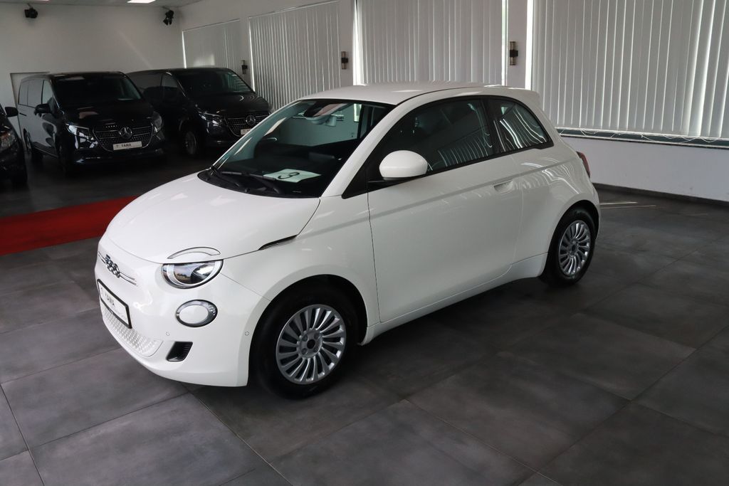 Fiat 500e — hlavná fotografia