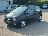 Renault Twingo 1.2 Initiale - Renault Twingo Initiale mit Benzin-Antrieb