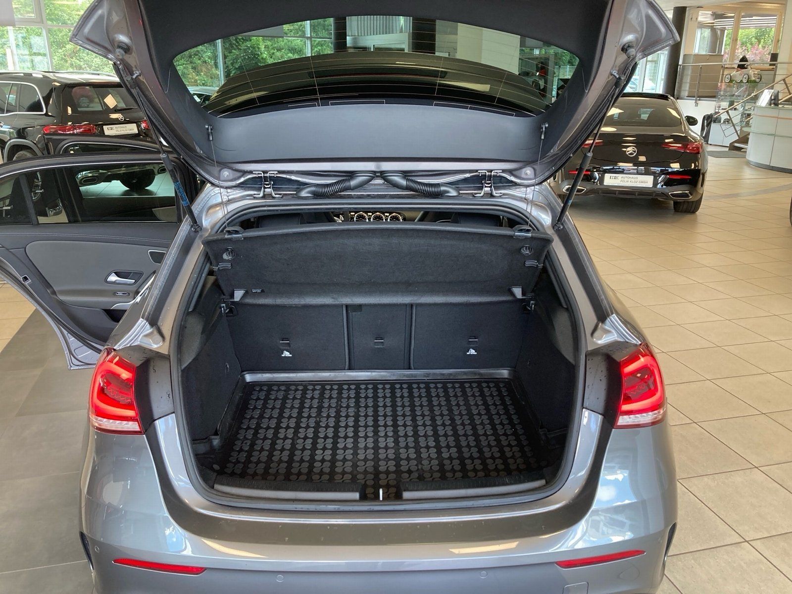 Fahrzeugabbildung Mercedes-Benz A 45 S 4M+ AMG*Distronic*360*Burmester*MultiBeam