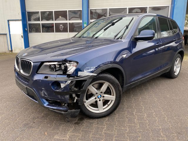 BMW X3 xDrive 20 d Aut./Navi/Xenon/Panorama/AHK/HUD