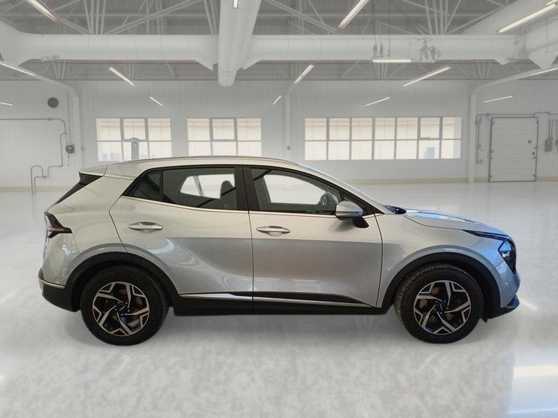 Kia KIA SPORTAGE 1.6 CRDI MHEV BUSINESS 2WD DCT SUV imagem 3