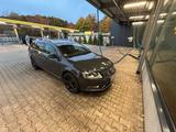 Volkswagen VW Passat B7 2.0 TDI DSG - MOTORSCHADEN - Motorschaden mit Diesel-Antrieb