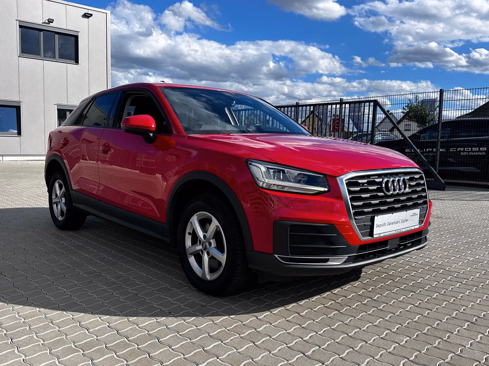 Audi Q2 2.0 16V TDI, S-Tronic, Navi, E-Heckklappe