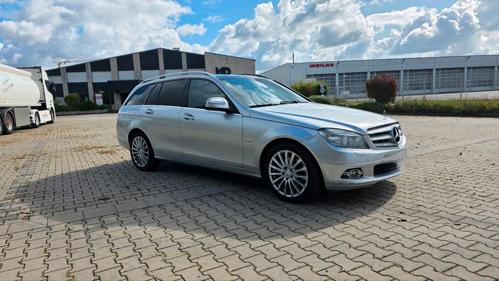Mercedes-Benz C320 2008 — photo 5