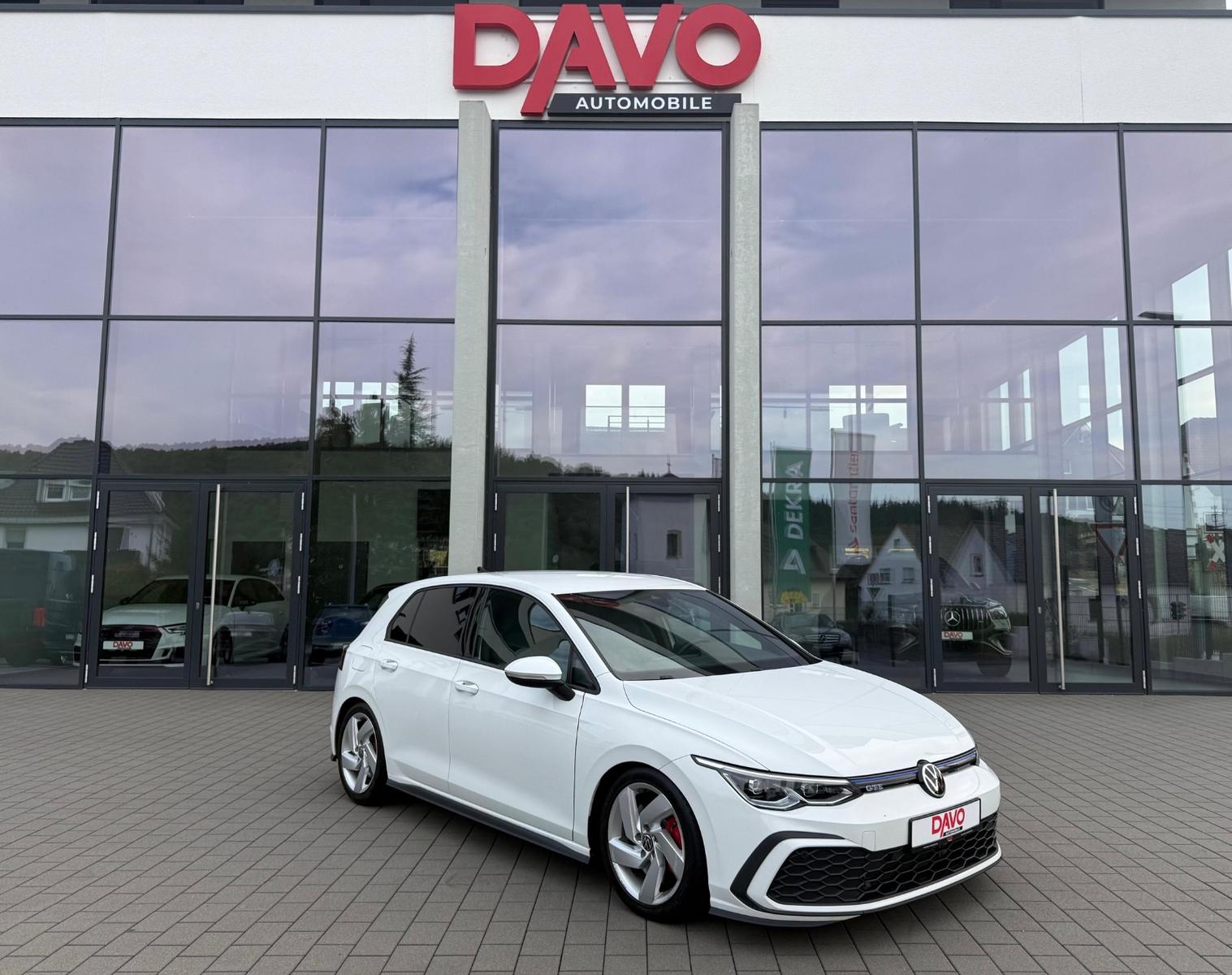 Volkswagen Golf VIII Lim. 1.4 TSI GTE DSG Business-Premium