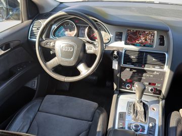 Audi Q7 - 12