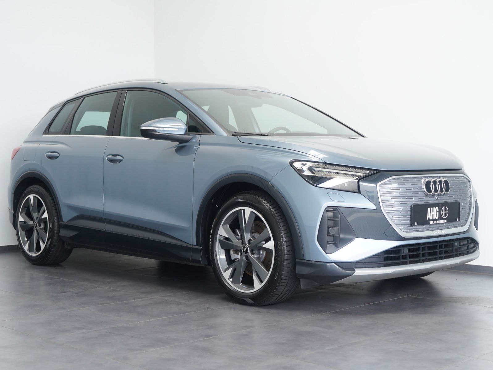 Fahrzeugabbildung Audi Q4 e-tron 50 quattro NAVI/MATRIX/LM20"