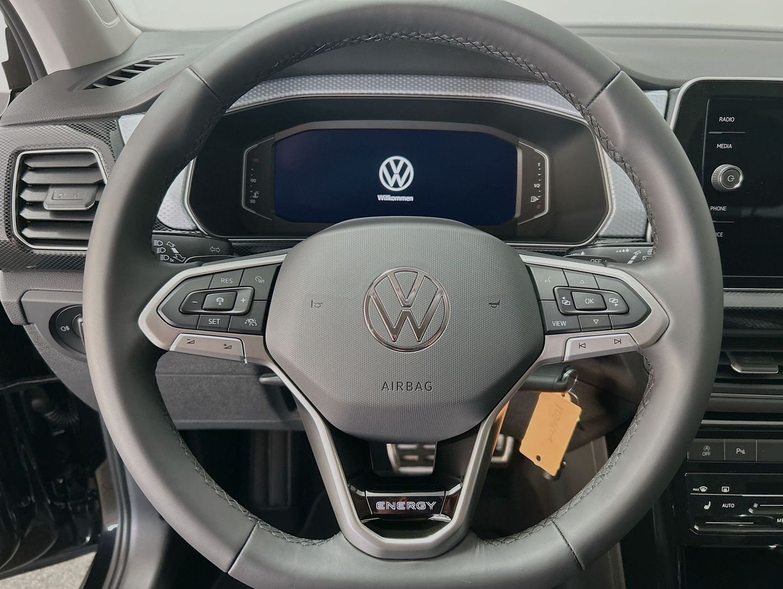 Volkswagen T-Cross - Bild 9