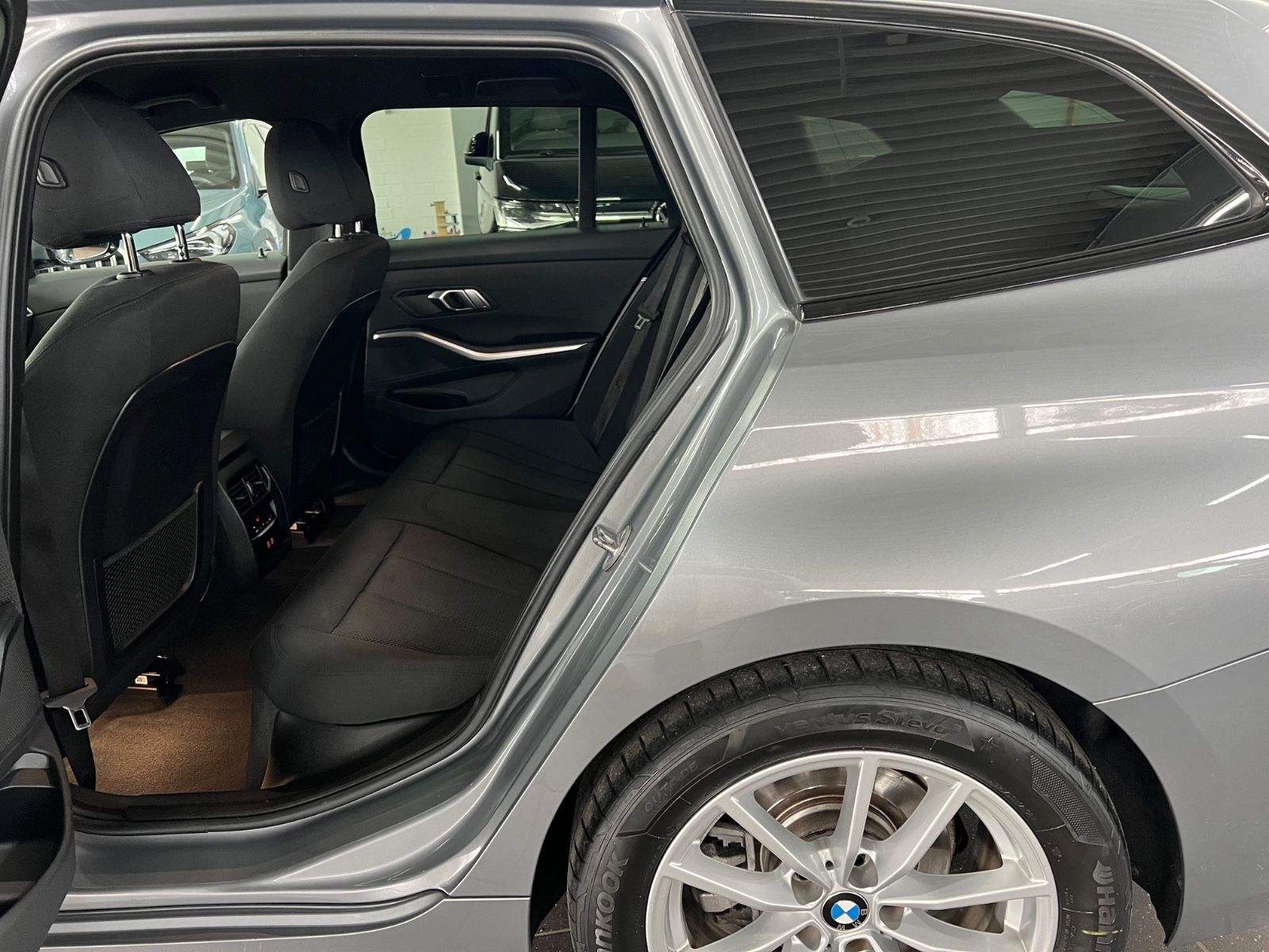 BMW 318 d Touring Driving Assistant+Parkassistent foto 23