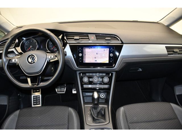Volkswagen Touran 1.5 TSI DSG Active Einparkhi foto 4
