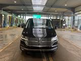 Volkswagen T6.1 Caravelle. TDI 150 PS LED SCHEINWERFER VOLL