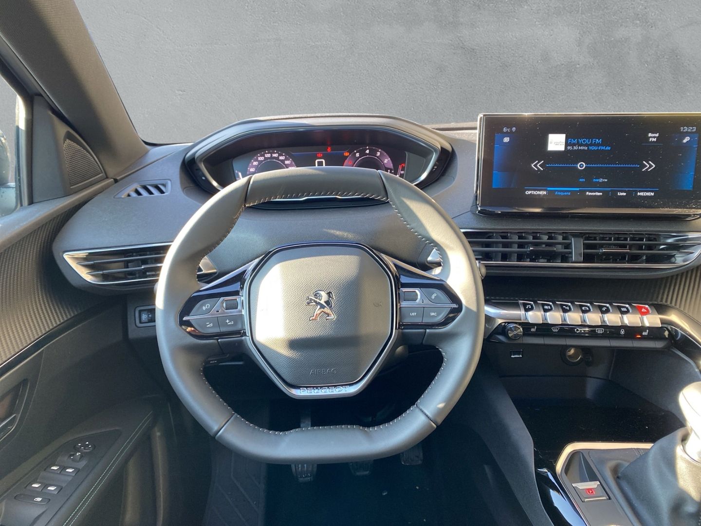 Fahrzeugabbildung Peugeot 3008 Allure Pack 1.2 PureTech 130 EU6d * Audio-N