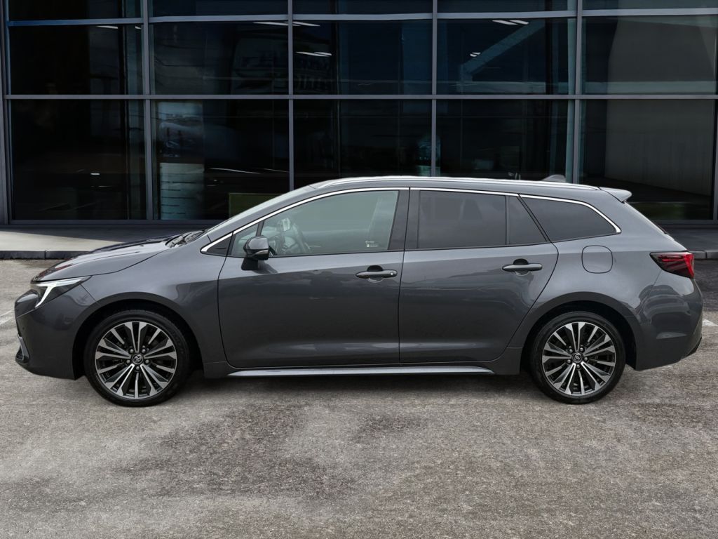 Fahrzeugabbildung Toyota Corolla 1.8 Hybrid Touring Sports Team Deutschla