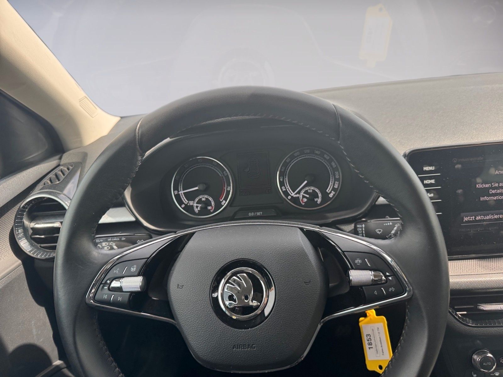 Fahrzeugabbildung SKODA Fabia Ambition 1.0 TSI