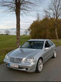 صورة 1 لـ 2003 Mercedes-BENZ C 180