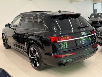 Audi Q7 - 7