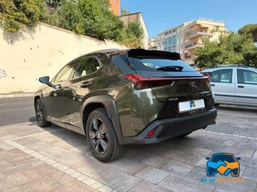 Lexus UX - 7