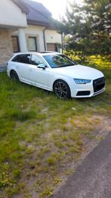 Audi S4 3.0 TFSI tiptronic quattro - - Audi S4 mit Benzin-Antrieb: Limousine, 3.0