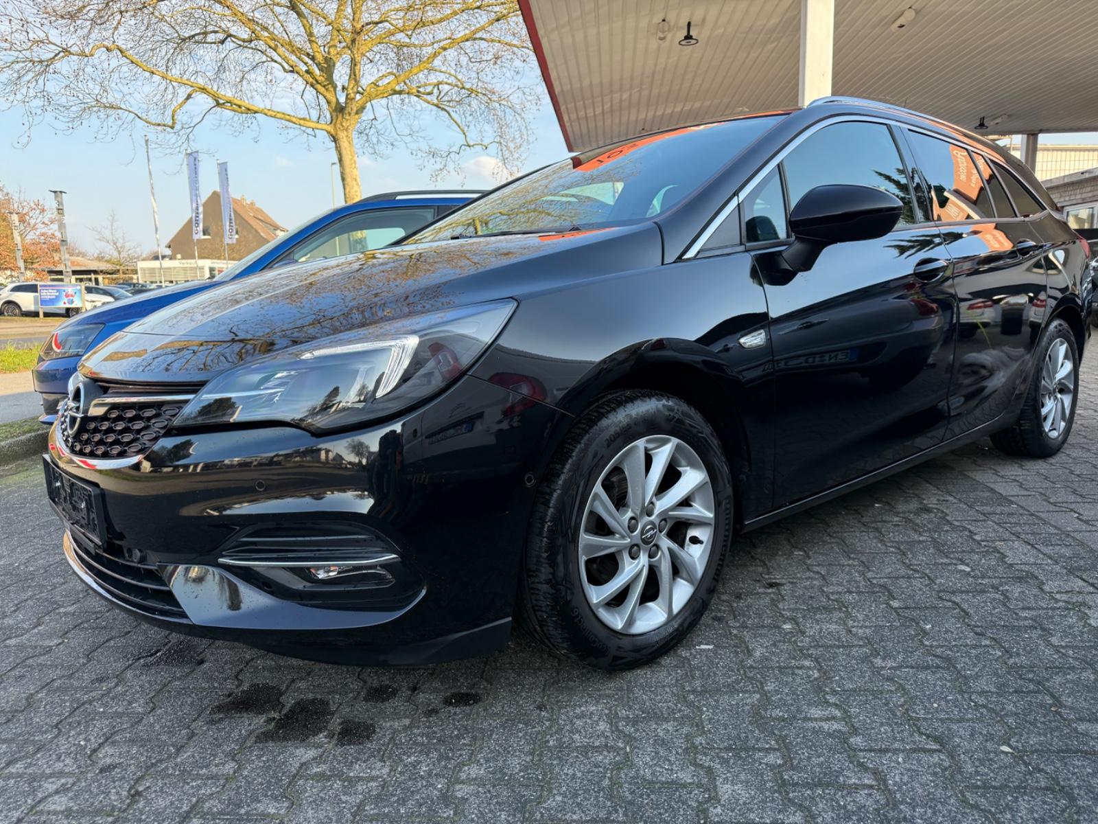 Opel Astra  1.2l edition elegance  FACELIT, Navi,