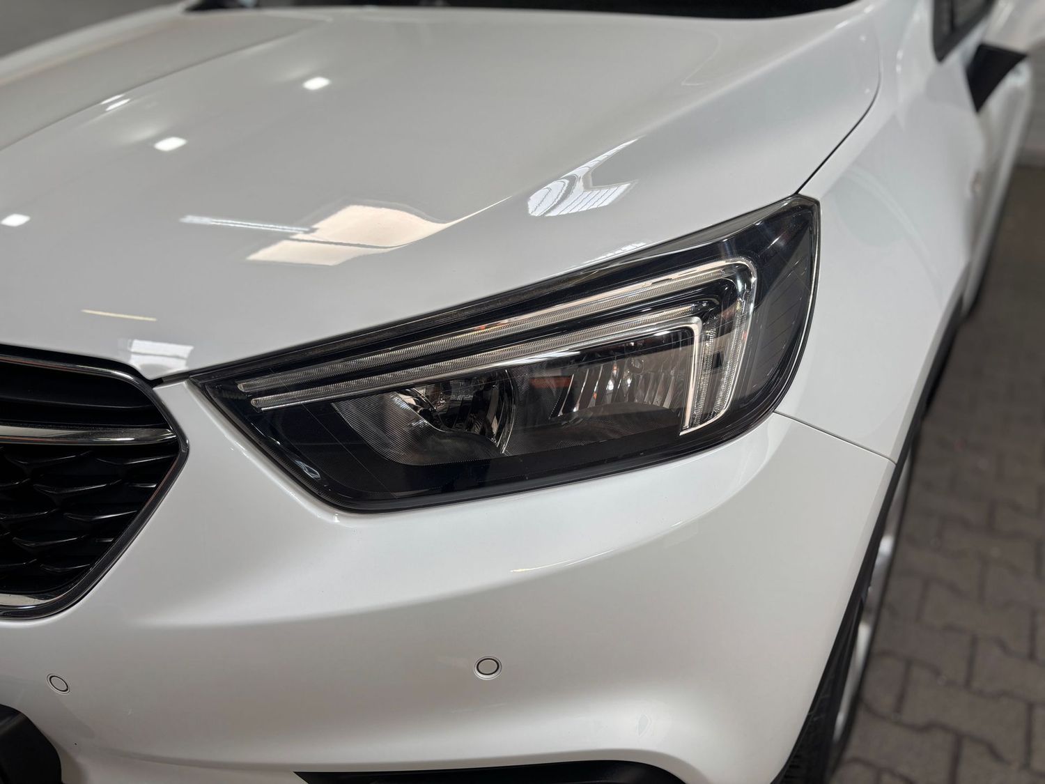 Fahrzeugabbildung Opel Mokka X  Edition Klima#AHK#Tempomat#PDC