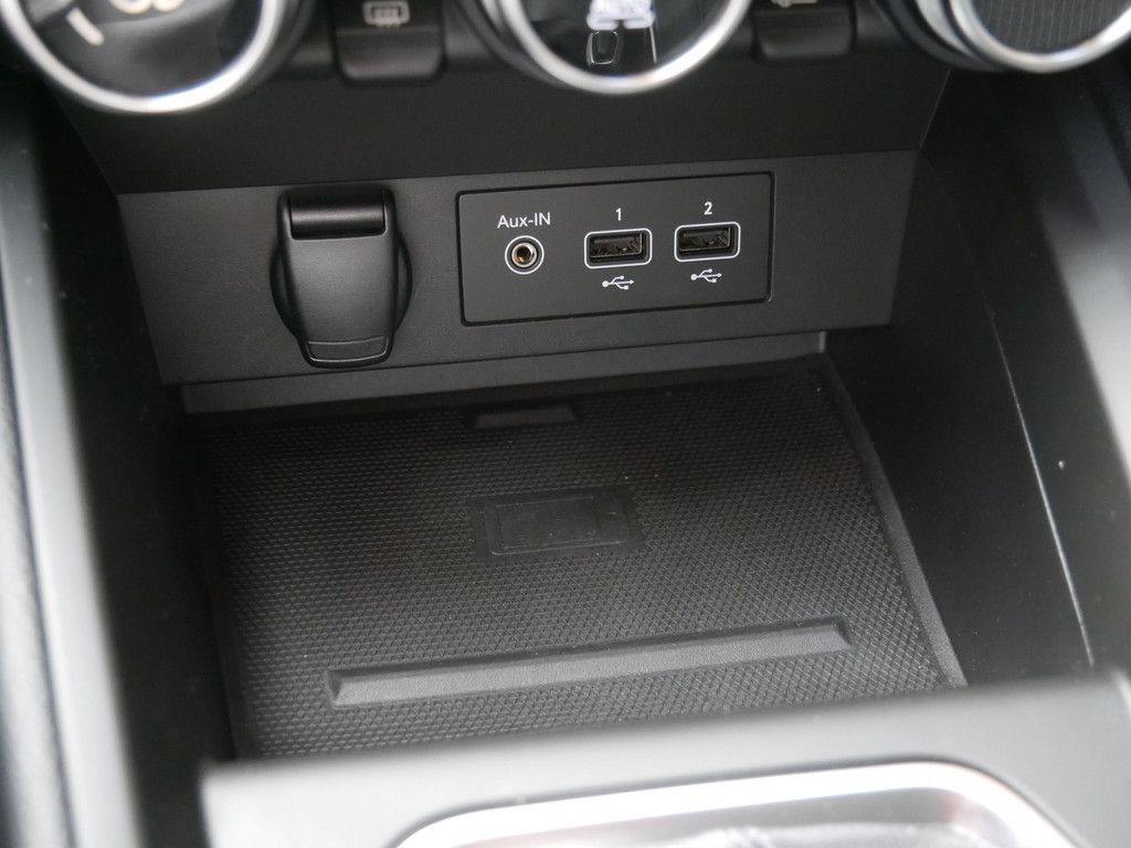 Fahrzeugabbildung Renault Clio INTENS TCe 90