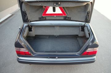 Mercedes-Benz E 200 Cabrio*W124,Automatic,Sitzheizung,Tempomat
