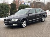 Skoda Superb 1.8 TSI DSG Elegance 1.HAND/AUTOMATIK/VOL - Skoda Superb Elegance mit Benzin-Antrieb