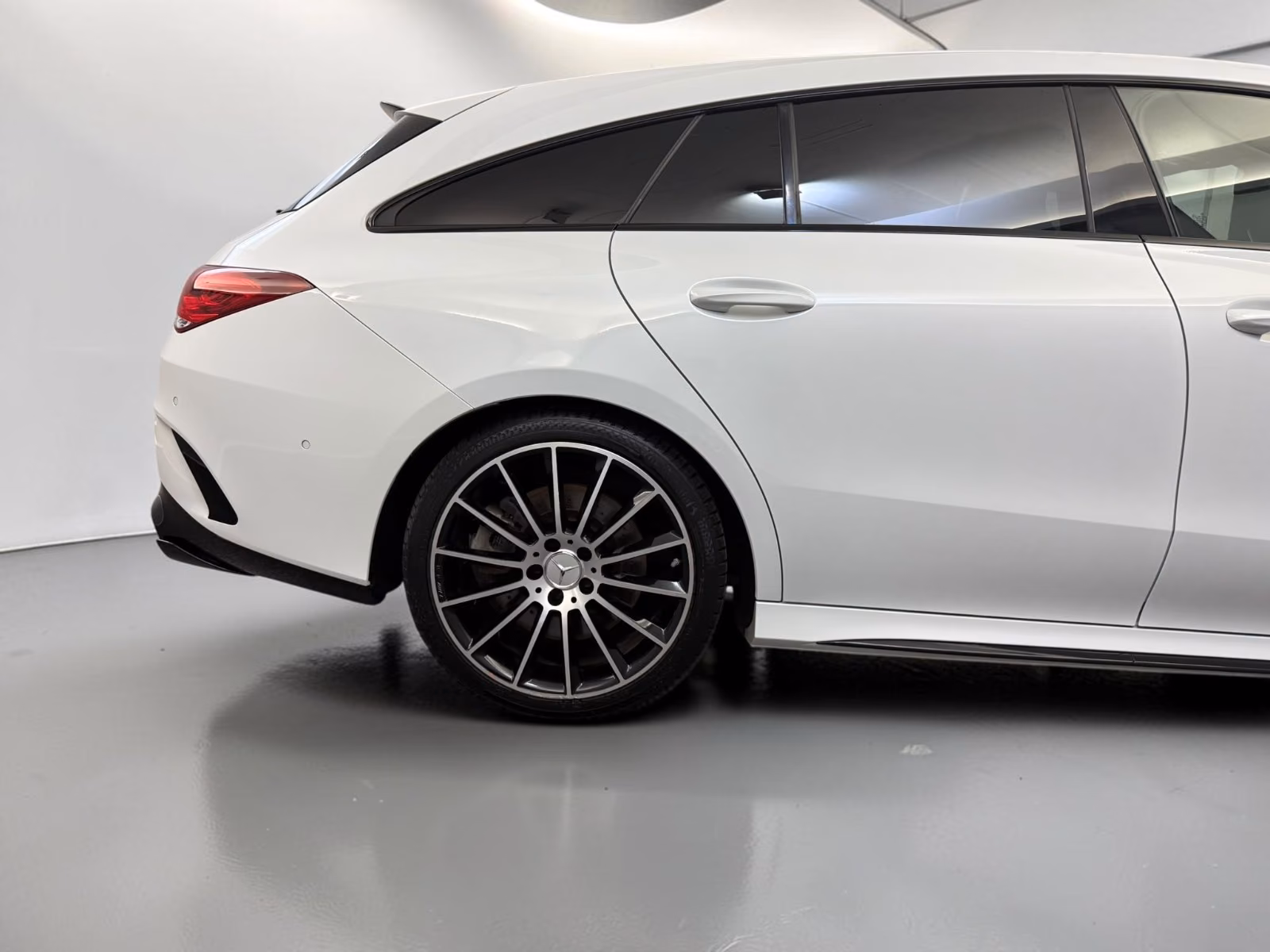 Mercedes-Benz CLA 35 AMG Shooting Brake PANO*ACC*360*BURM*BEAM