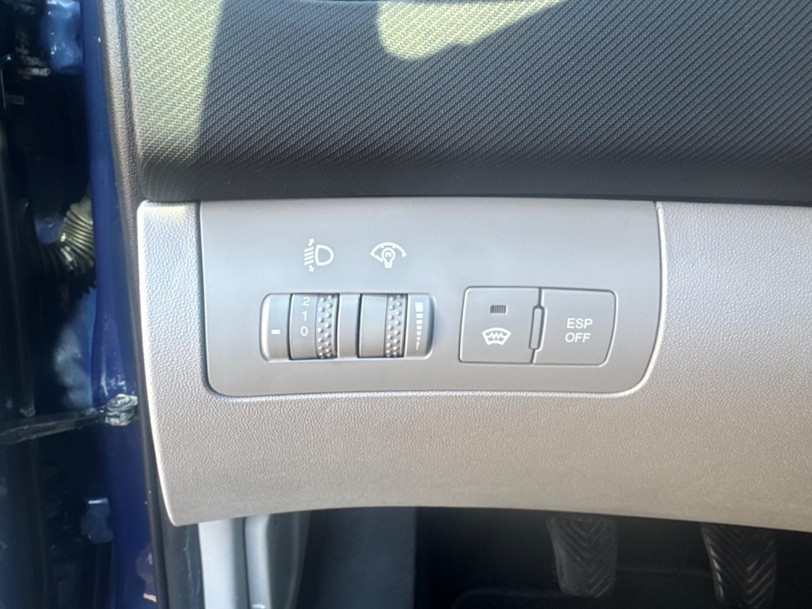 Kia cee'd*SHZ*PDC*Klima*Navi*Export*