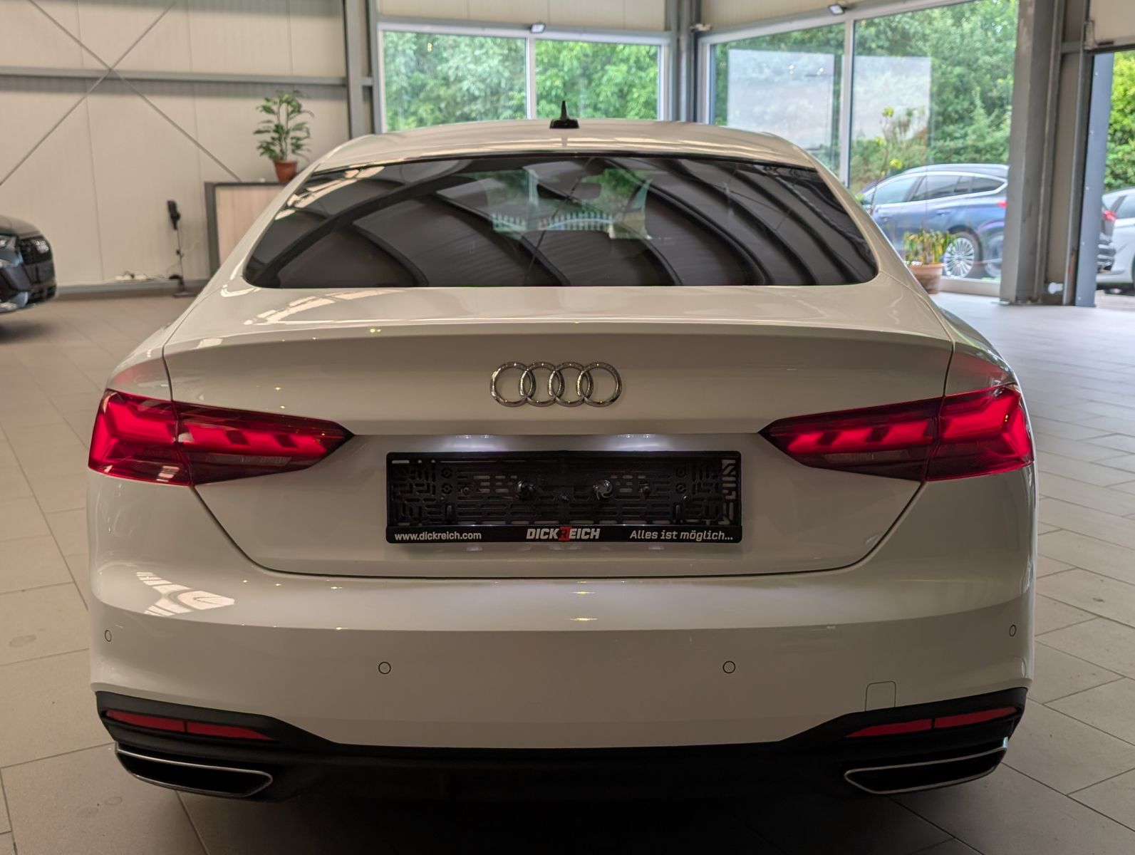 Fahrzeugabbildung Audi A5 40TDI S-tronic LED Sport-Sit SHz PDC Navi AHK