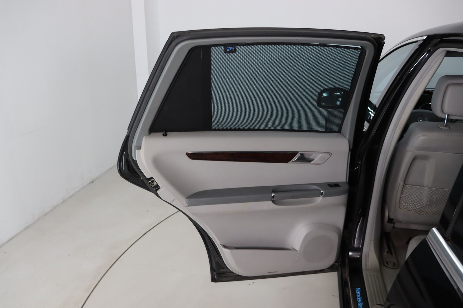 Fahrzeugabbildung Mercedes-Benz R 320 CDI 4MATIC * HUD * AHK * Navi