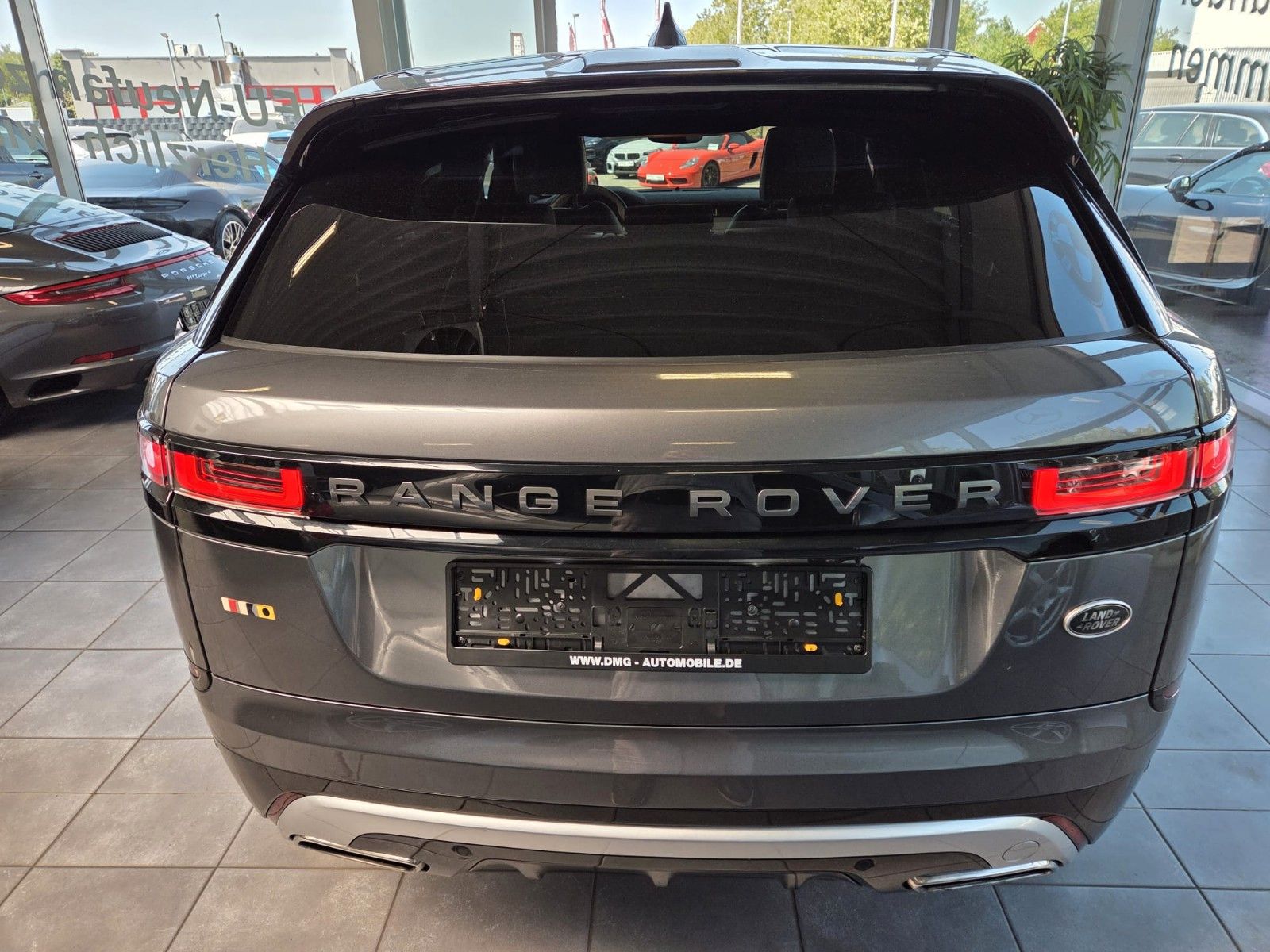 Fahrzeugabbildung Land Rover Range Rover Velar First Edition