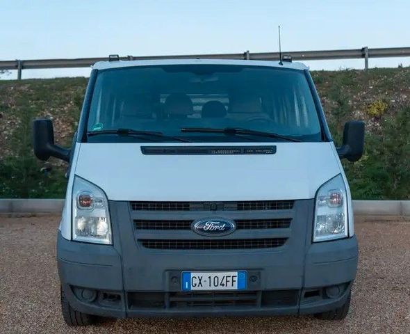 Ford Transit DOPPIA CABBINA 7 POSTI