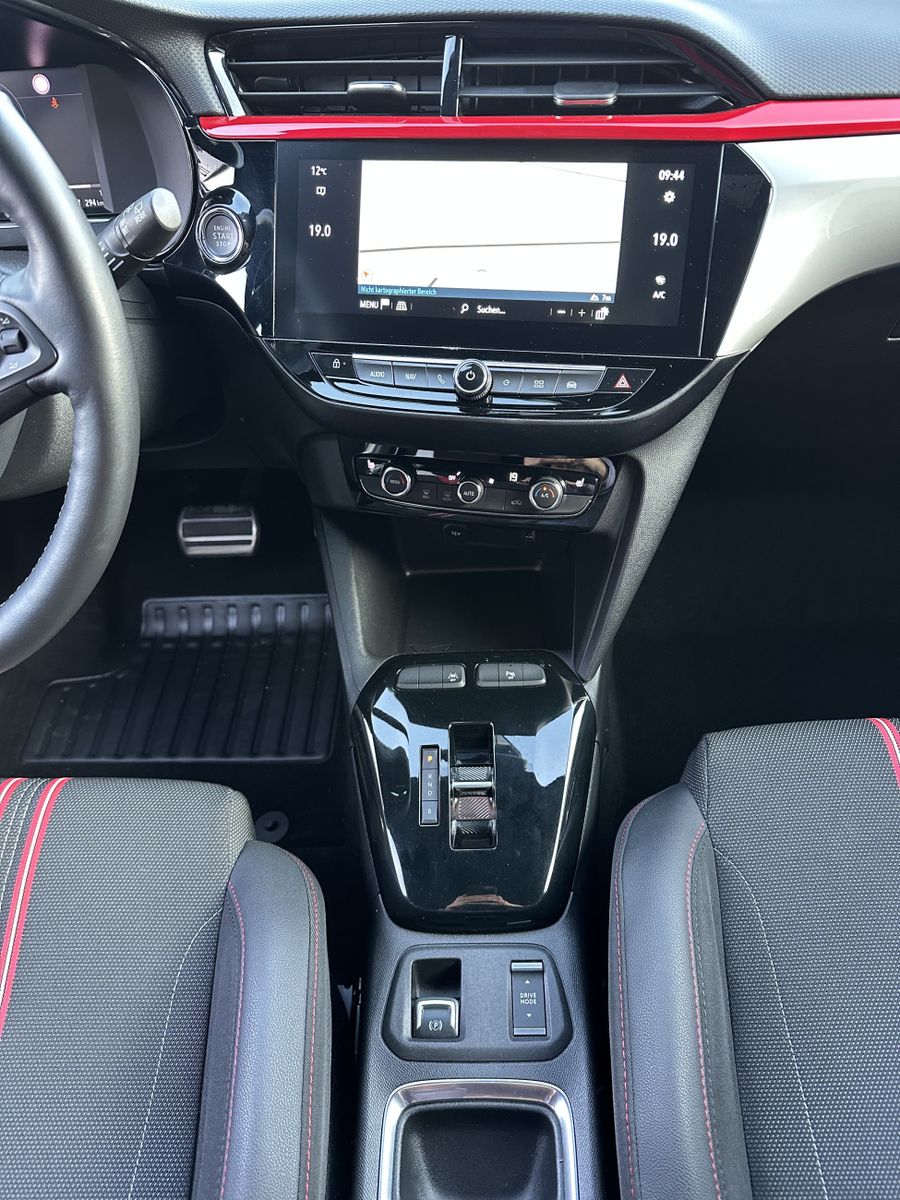 Fahrzeugabbildung Opel Corsa e GS-Line 5-Türer NAV+LED+SHZ+17ZO+CARPLAY