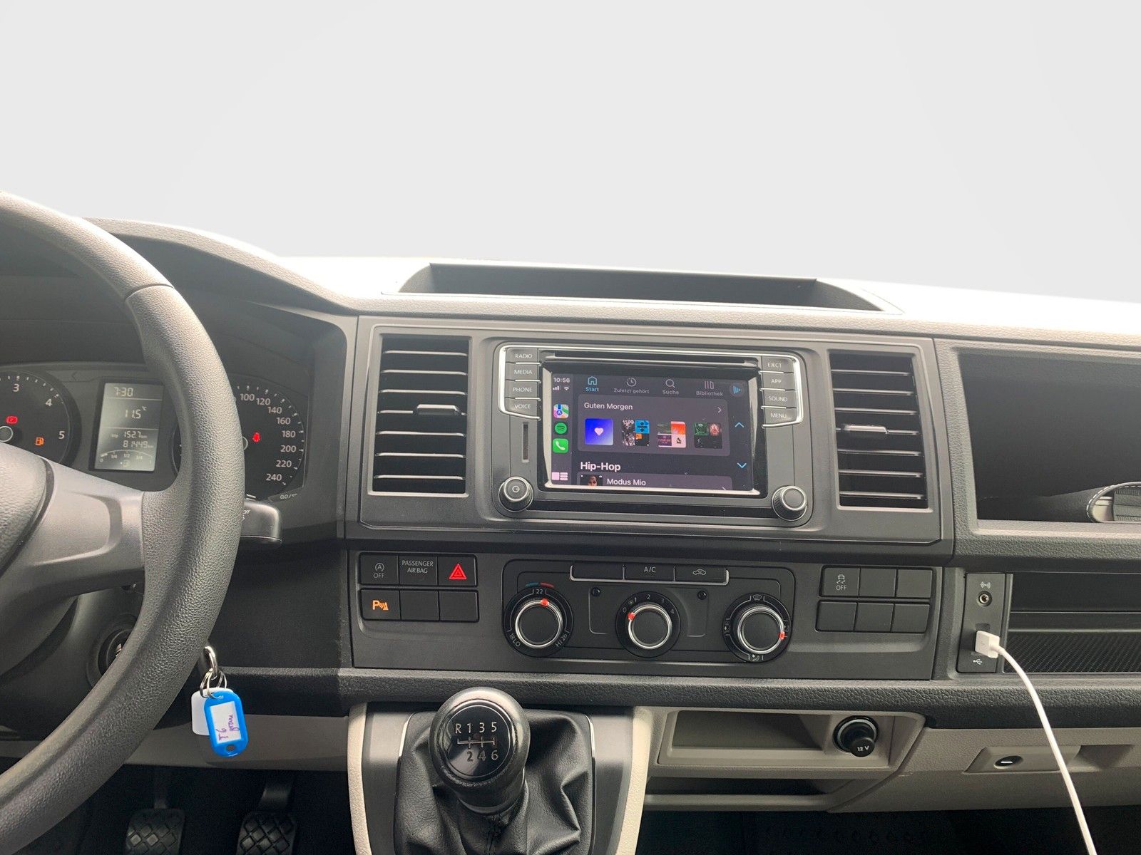 Fahrzeugabbildung Volkswagen T6 Transporter Kasten *Werkbankausbau* *3000mm*