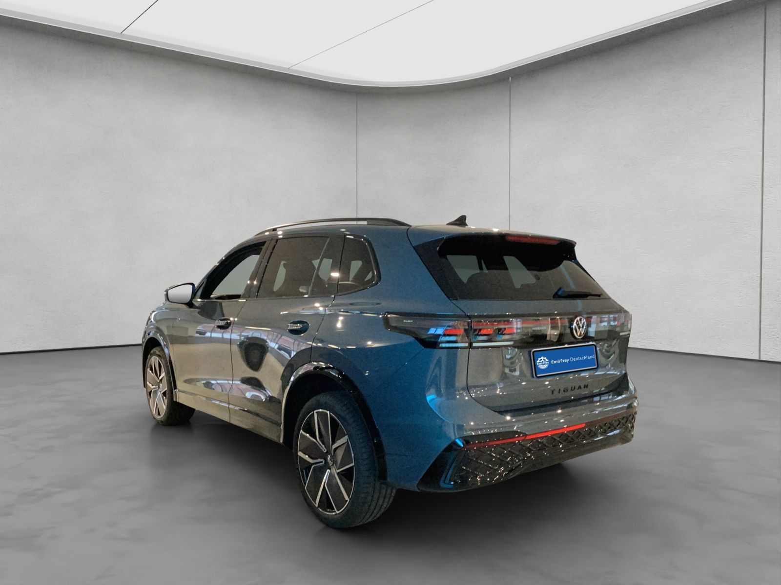 Volkswagen Tiguan R-Line 2,0 l TDI SCR 4MOTION AHK foto 2