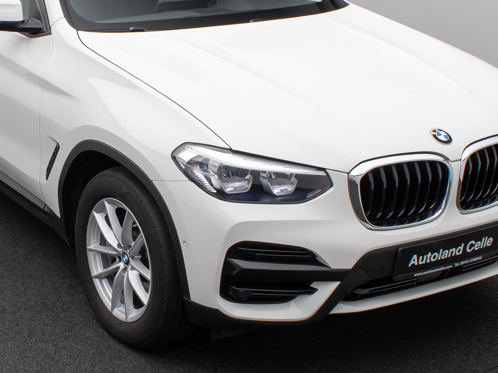 Fahrzeugabbildung BMW X3 xD30e Panorama Kamera DAB HiFi WLAN Stop&Go