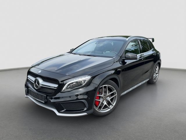 Mercedes-Benz GLA 45 AMG Perfo.+Designo.+Drivers.+Pano+Aero