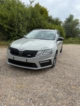 Skoda Octavia 2.0 TDI SCR DSG 4x4 RS Combi RS - Skoda Octavia in Bonn