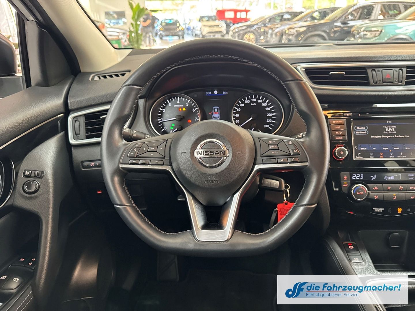 Fahrzeugabbildung Nissan Qashqai Shiro Navi Mehrzonenklima DAB SHZ Spurha